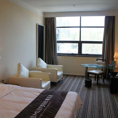 Joy Inn Gongbei Zhuhai Buitenkant foto