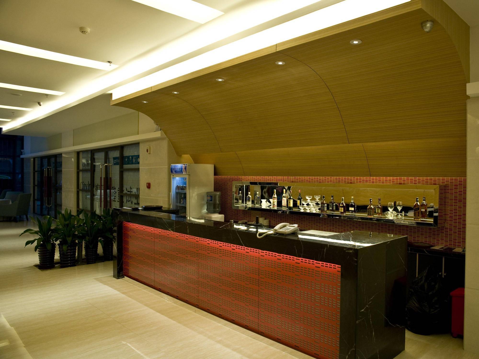 Joy Inn Gongbei Zhuhai Buitenkant foto
